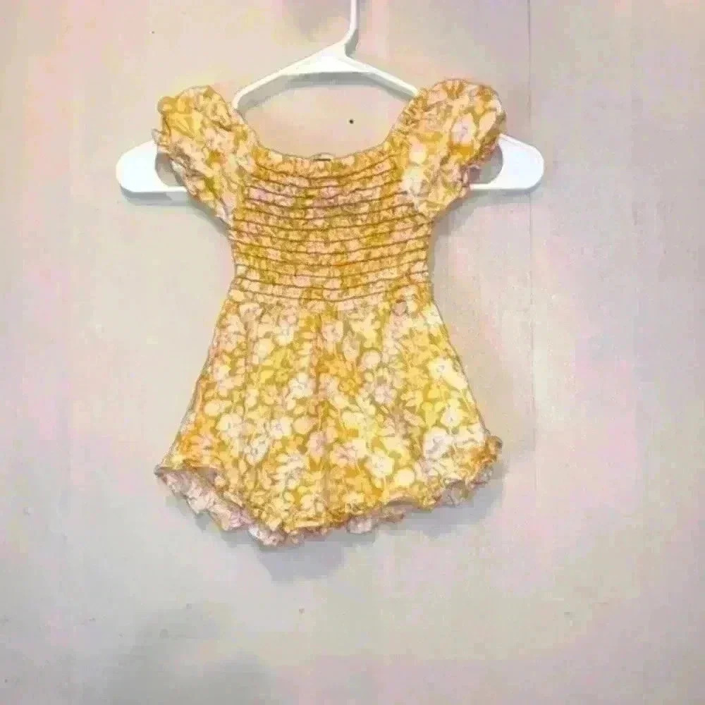 Vince Camuto TODLER romper size 4